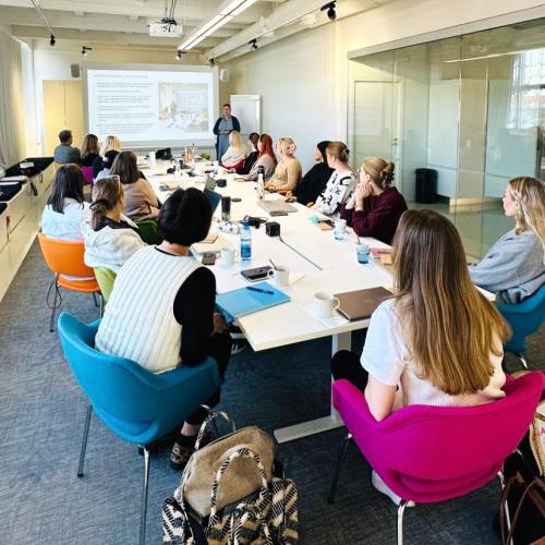 Helsingin ryhmä opiskelee_syksy 2025